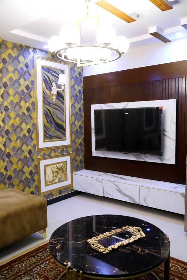 Adara Suites Lahore Eksteriør billede